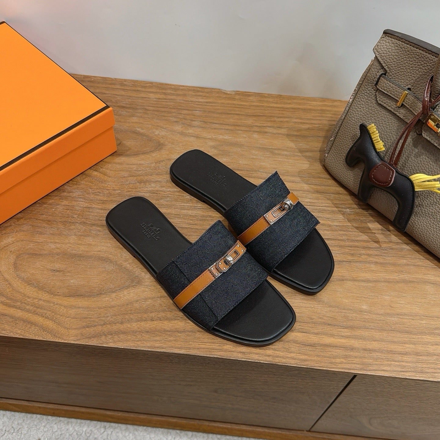 Mules Hermès Kelly Denim Cognac