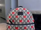 Petit Backpack Gucci GG Marmont Enfant Beige Cœurs Rouges - Vue arrière