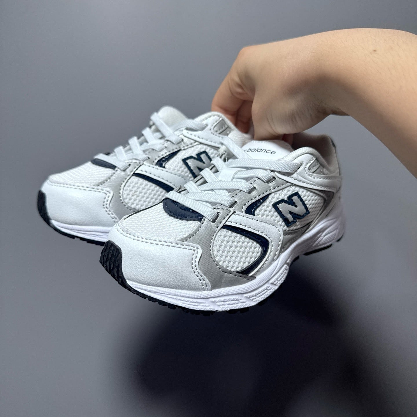 New Balance 408 enfant blanc et gris - vue 2