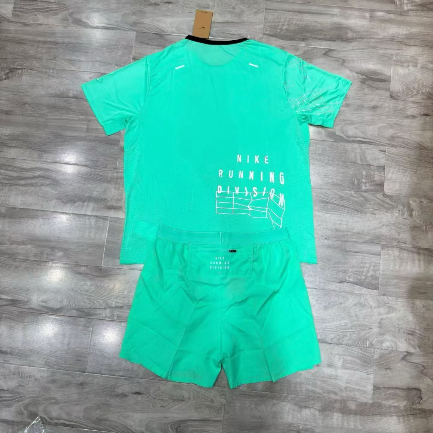 Ensemble Nike Running Division T-shirt + Short - Vert menthe