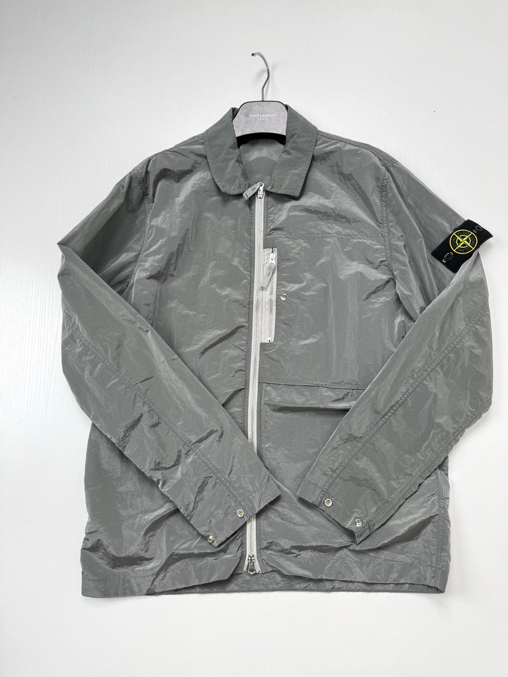 Veste Stone Island Nylon Metal gris métal - sur cintre dos