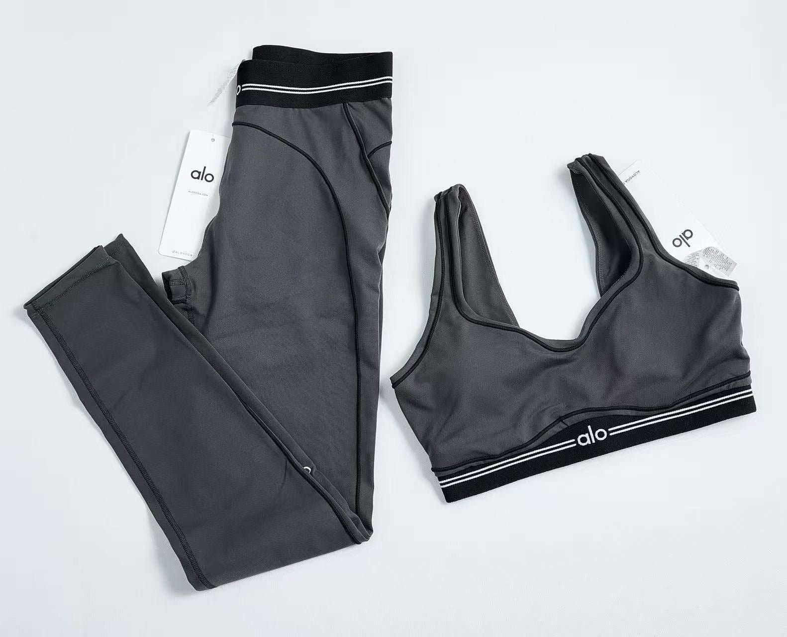 Ensemble Alo Yoga - Gris Anthracite