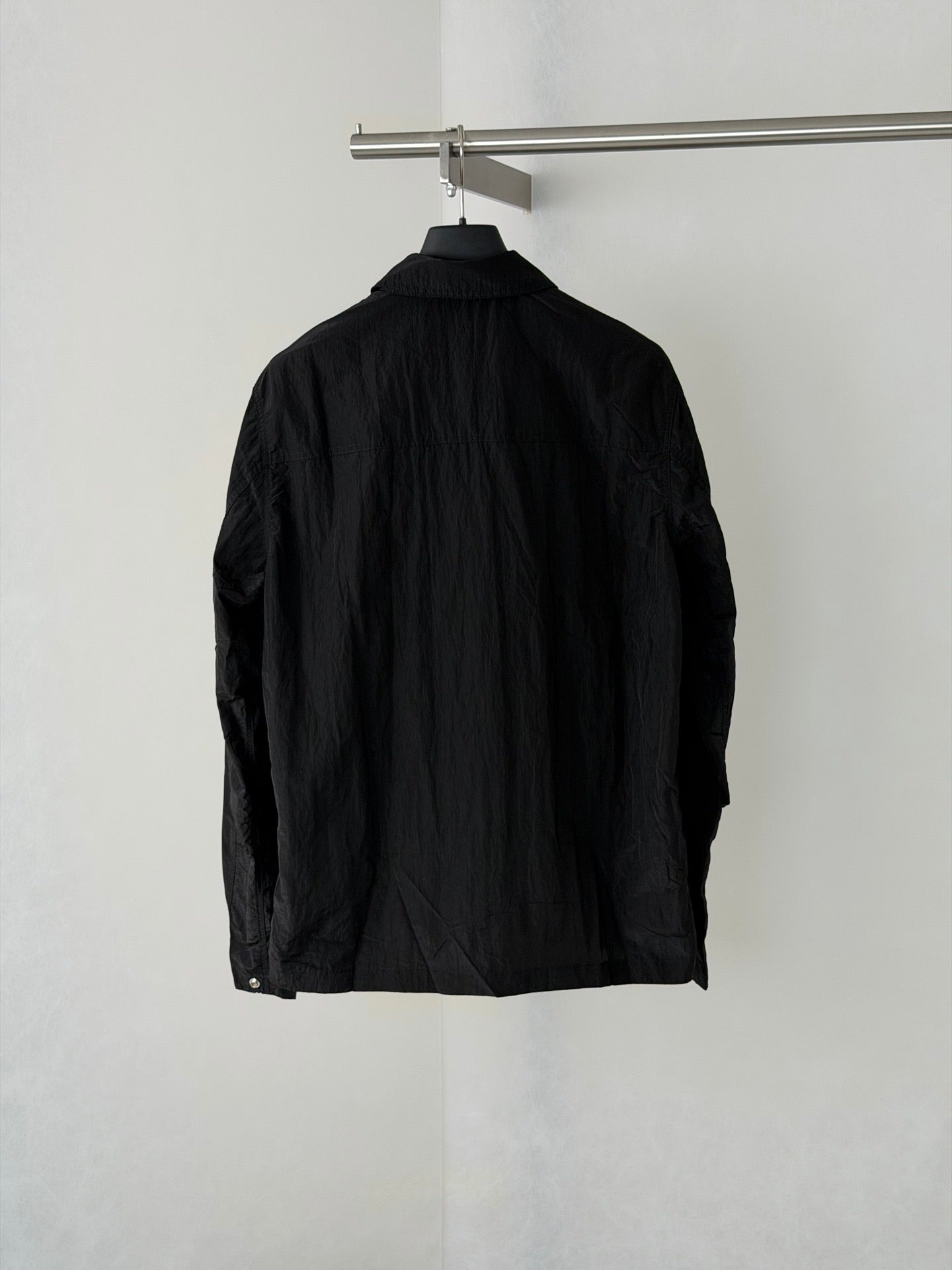 Veste Stone Island Nylon Metal noir - sur cintre dos