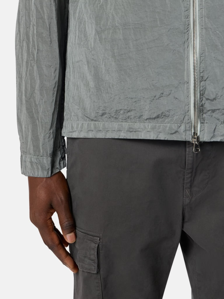 Veste Stone Island Nylon Metal gris métal - détail poignet porté