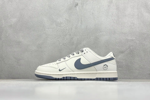 Nike SB Dunk Low – Ghost Face