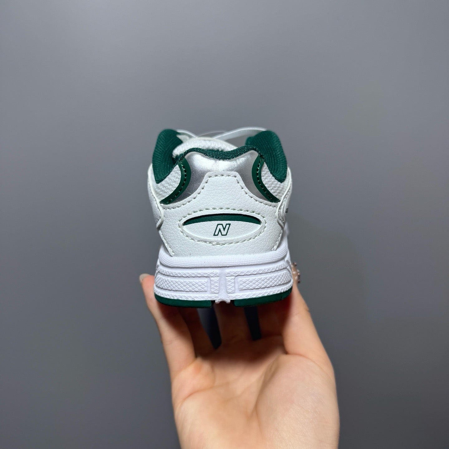 New Balance 408 enfant blanc et vert - lot de 12