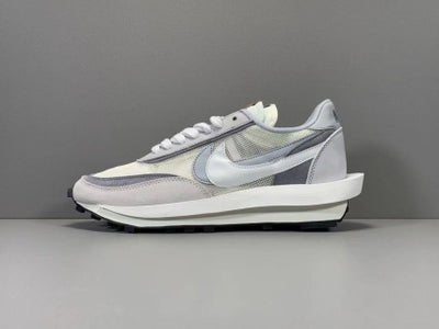 Nike x Sacai LDV Waffle – Rose Vert
