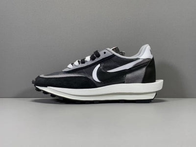 Nike x Sacai LDV Waffle – Rose Vert