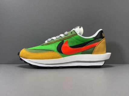 Nike x Sacai LDV Waffle – Rose Vert