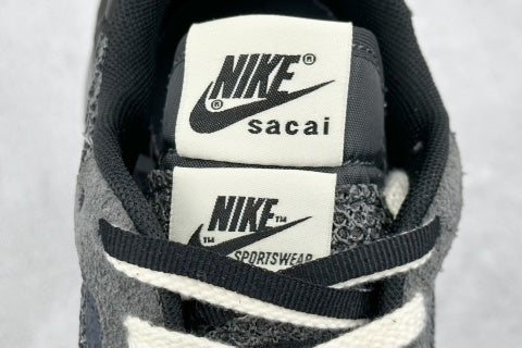 Sacai x Nike VaporWaffle 3.0 – Violet et Or