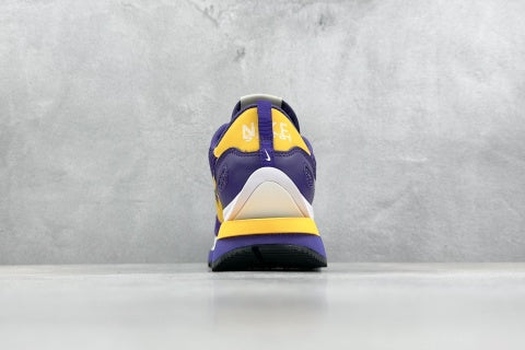 Sacai x Nike VaporWaffle 3.0 – Violet et Or