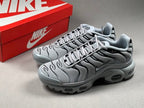 Nike Air Max Plus TN – Gris Loup
