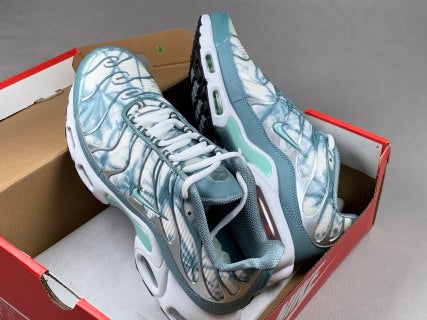 Nike Air Max Plus TN – Blanc Bleu Palm