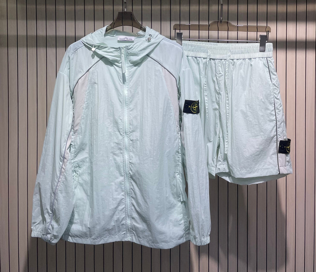 💰🔥🔥🔥 Coffret de crème solaire Stone Island avec nouveau logo Couleurs : Abricot, Vert clair, Orange, Bleu clair Tailles : S, M, L, XL, XXL