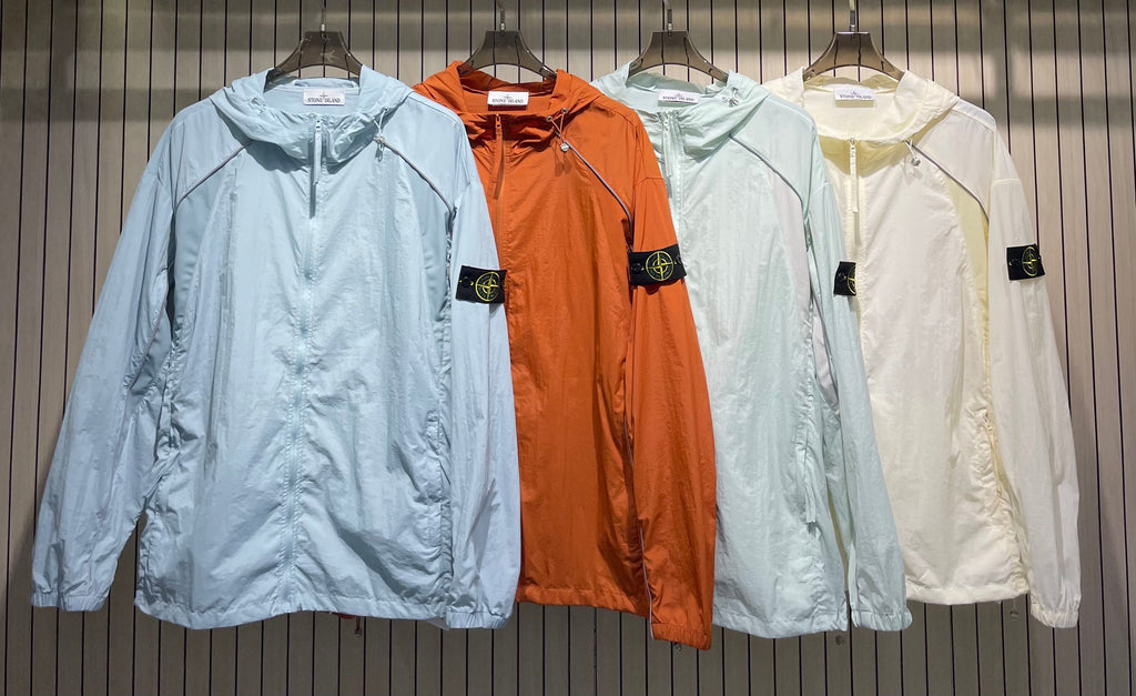 💰🔥🔥🔥 Coffret de crème solaire Stone Island avec nouveau logo Couleurs : Abricot, Vert clair, Orange, Bleu clair Tailles : S, M, L, XL, XXL
