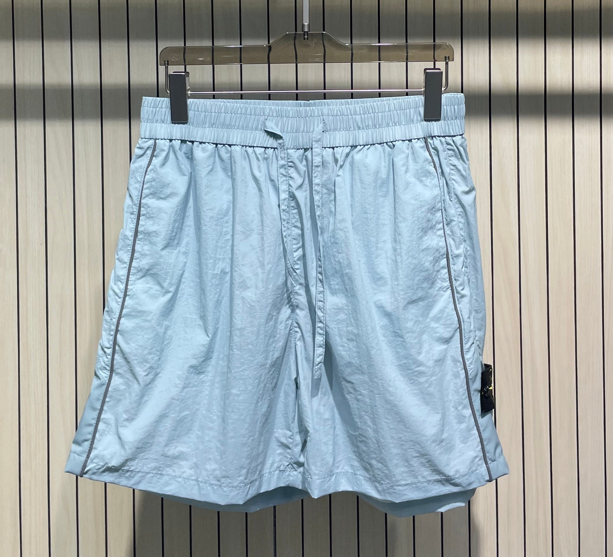 💰🔥🔥🔥 Coffret de crème solaire Stone Island avec nouveau logo Couleurs : Abricot, Vert clair, Orange, Bleu clair Tailles : S, M, L, XL, XXL