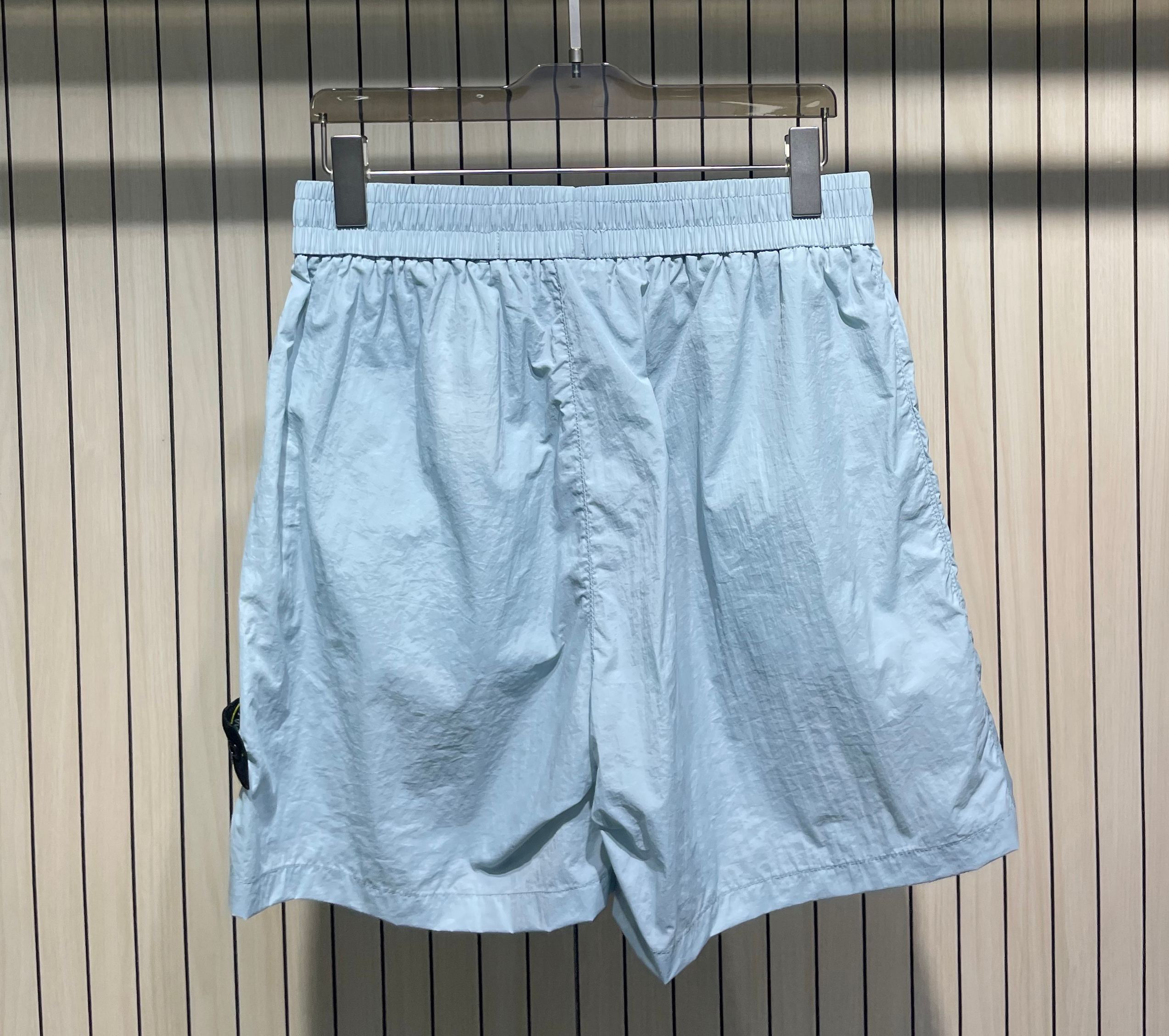 💰🔥🔥🔥 Coffret de crème solaire Stone Island avec nouveau logo Couleurs : Abricot, Vert clair, Orange, Bleu clair Tailles : S, M, L, XL, XXL