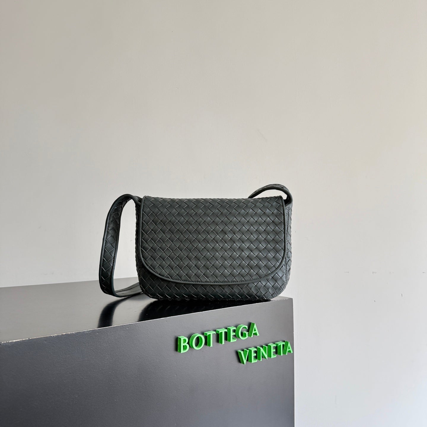 Sac à rabat Veneto – Bottega Veneta – Vert