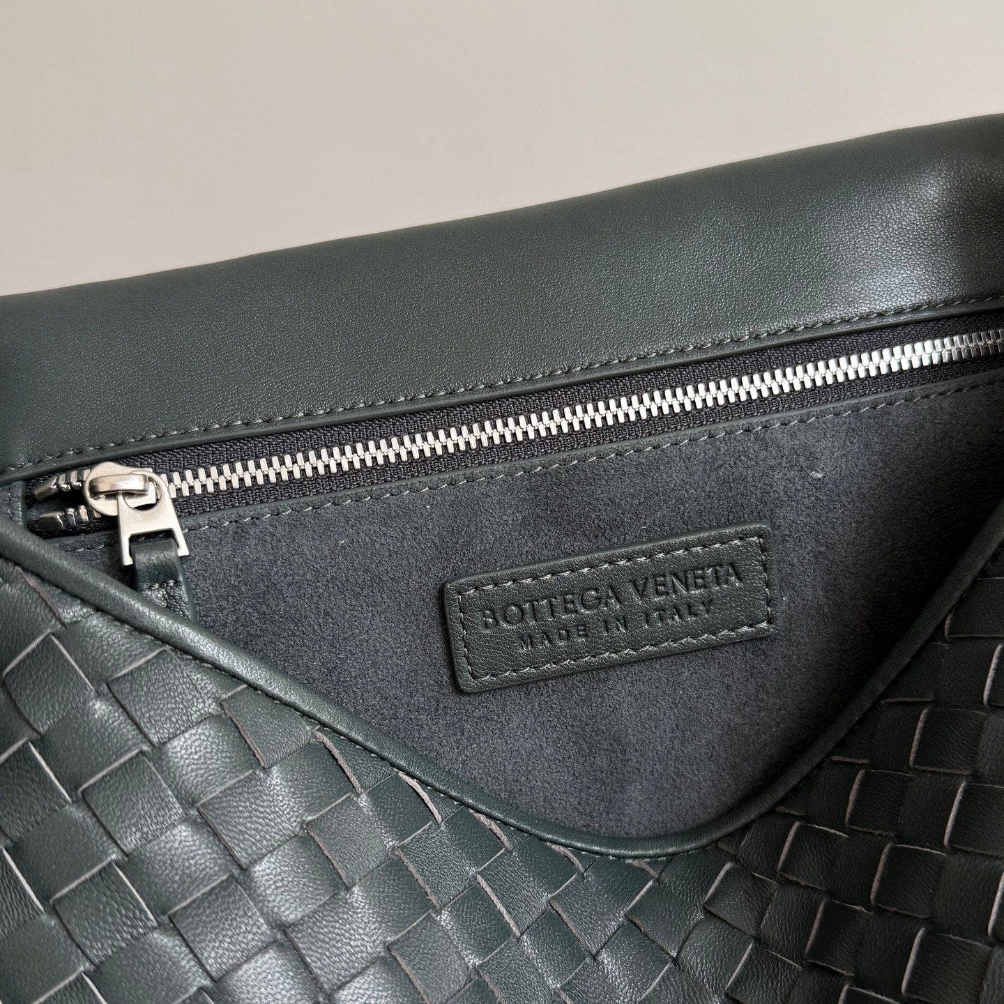 Sac à rabat Veneto – Bottega Veneta – Vert