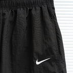 Short Nike à logo brodé multicolore