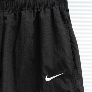 Short Nike à logo brodé multicolore