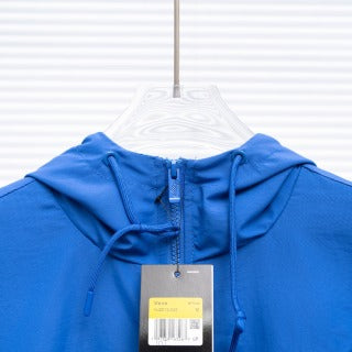 Coupe-vent à capuche Nike 2013 avec logo découpé au dos