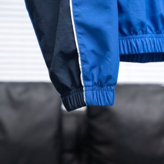 Coupe-vent à capuche Nike 2013 avec logo découpé au dos