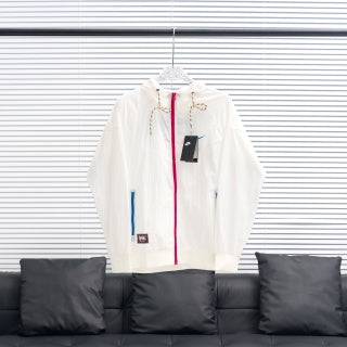 Coupe-vent anti-UV brodé à capuche Nike 7680