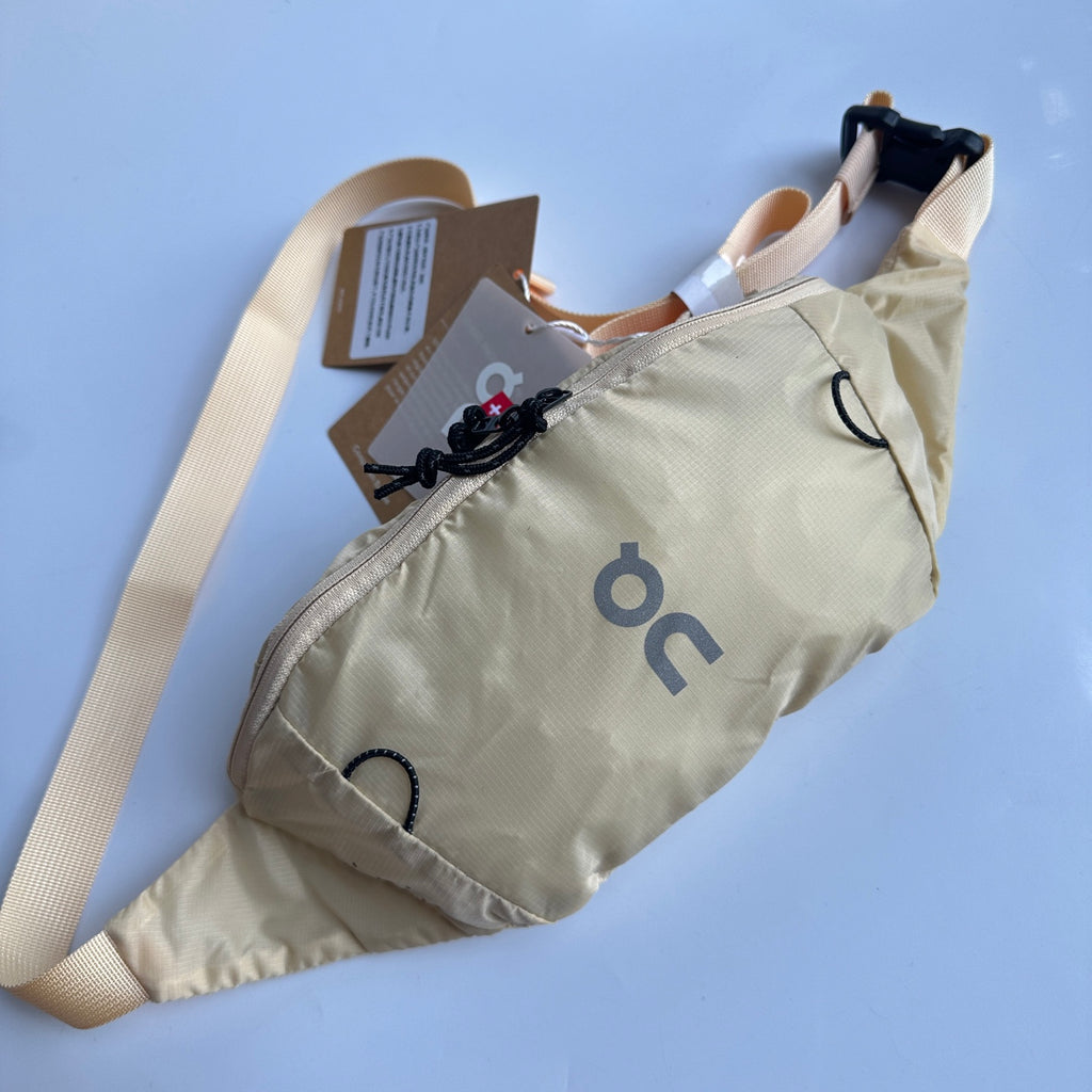 On Waist Pack 2L Lite - Beige
